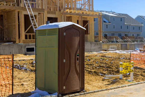 Best Portable restroom trailer rental  in Kalida, OH