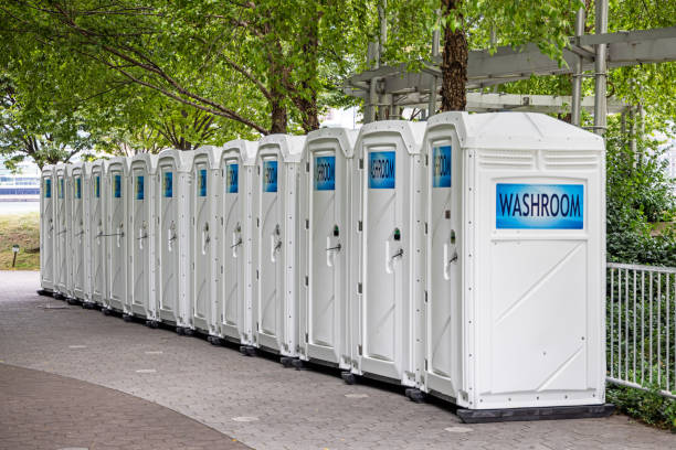 Best Restroom trailer rental cost  in Kalida, OH